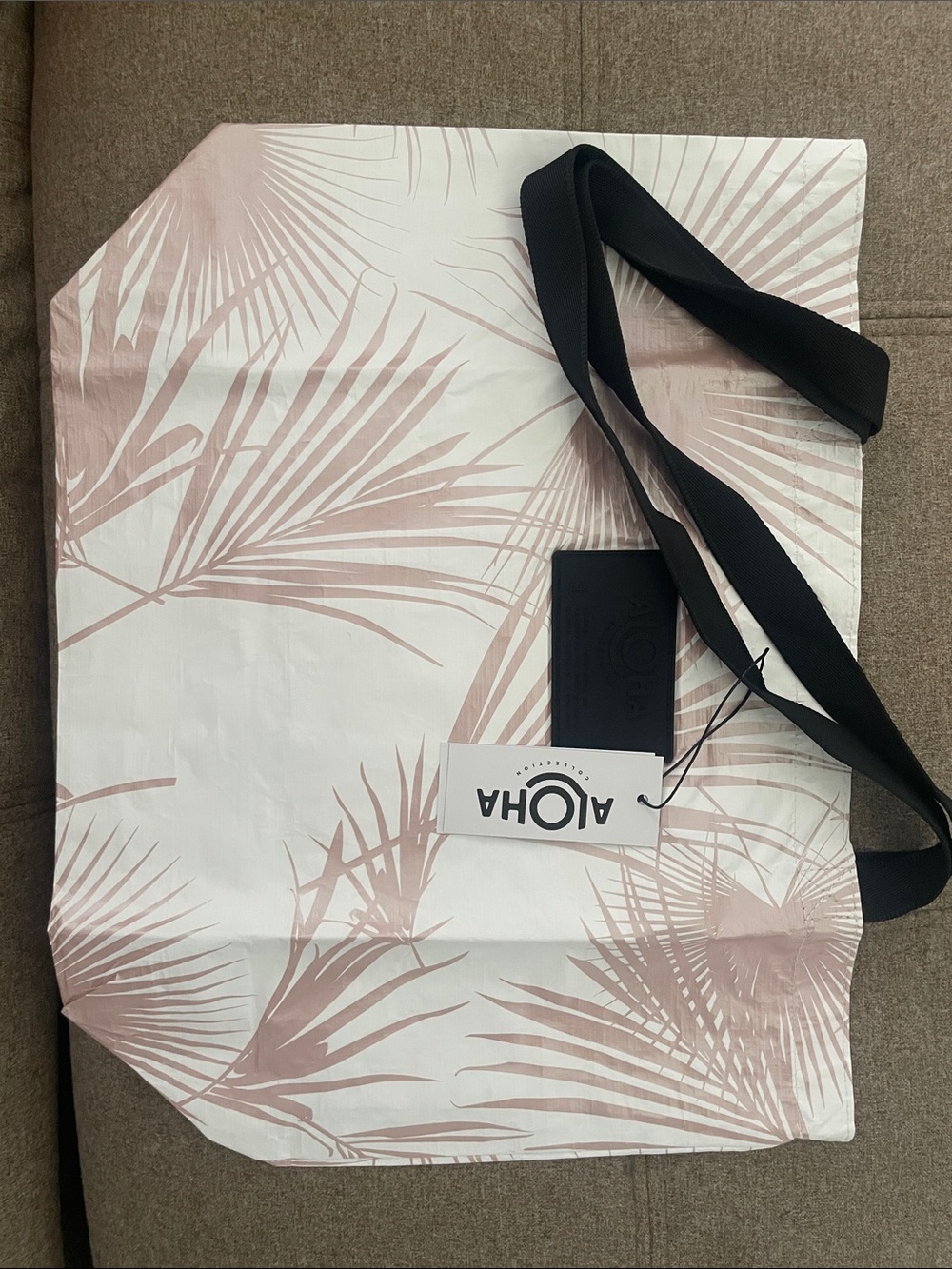 *NWT* ALOHA Collection Rose Gold Day Palms Reversible Tote